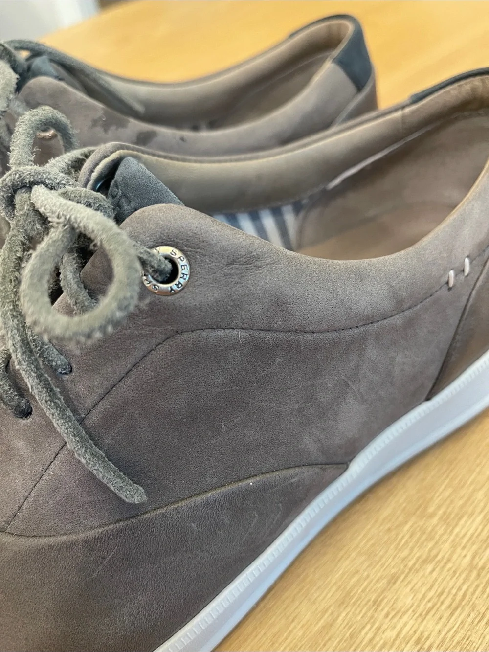 Sperry Gold Cup Premium Nubuck Leather Sneakers Men’s 10 Gray